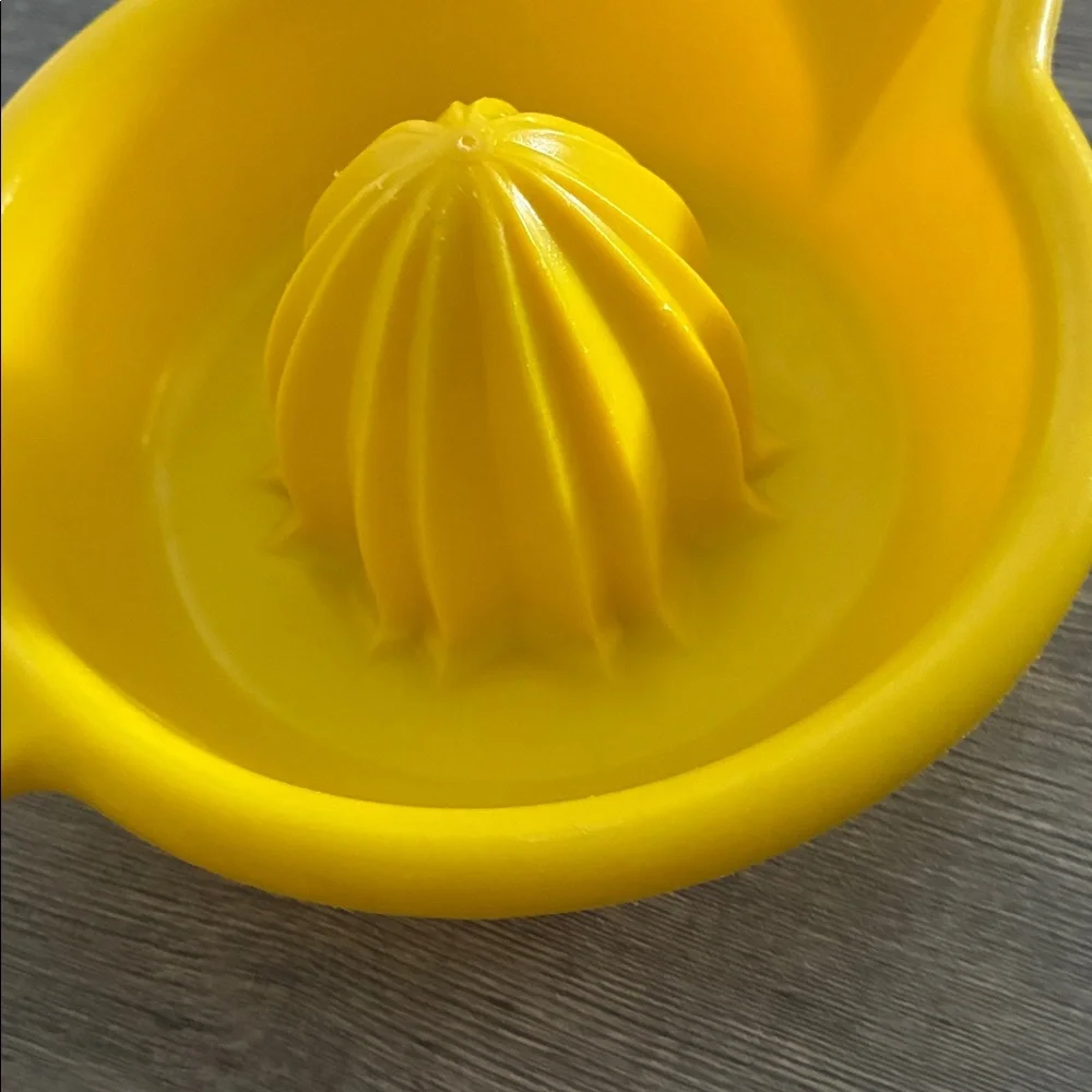 Hand juicer - Picture 2 of 3